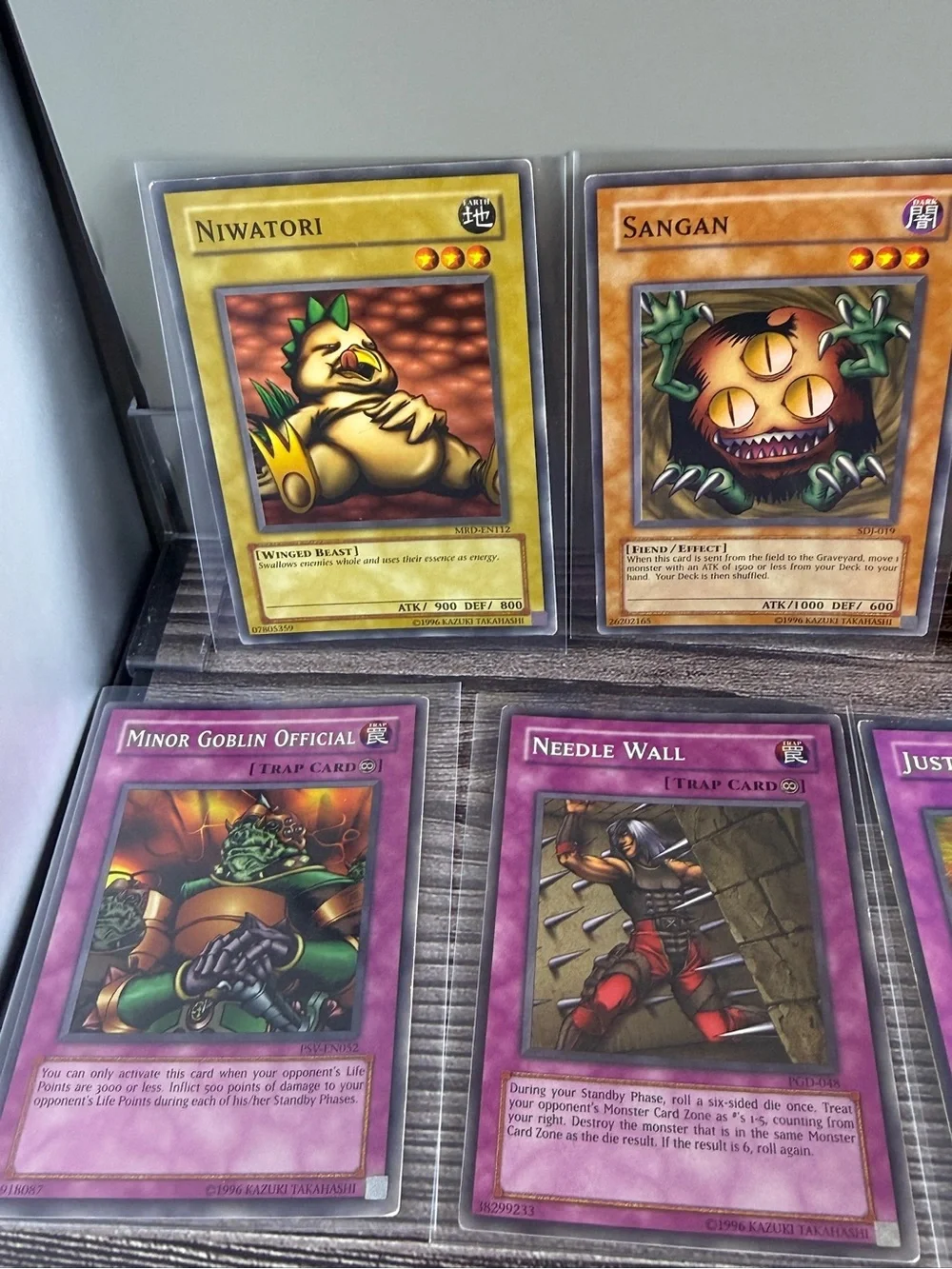 Yu-Gi-Oh! Lot of 20 Vintage Cards • Mixed Spells/Traps/Monsters